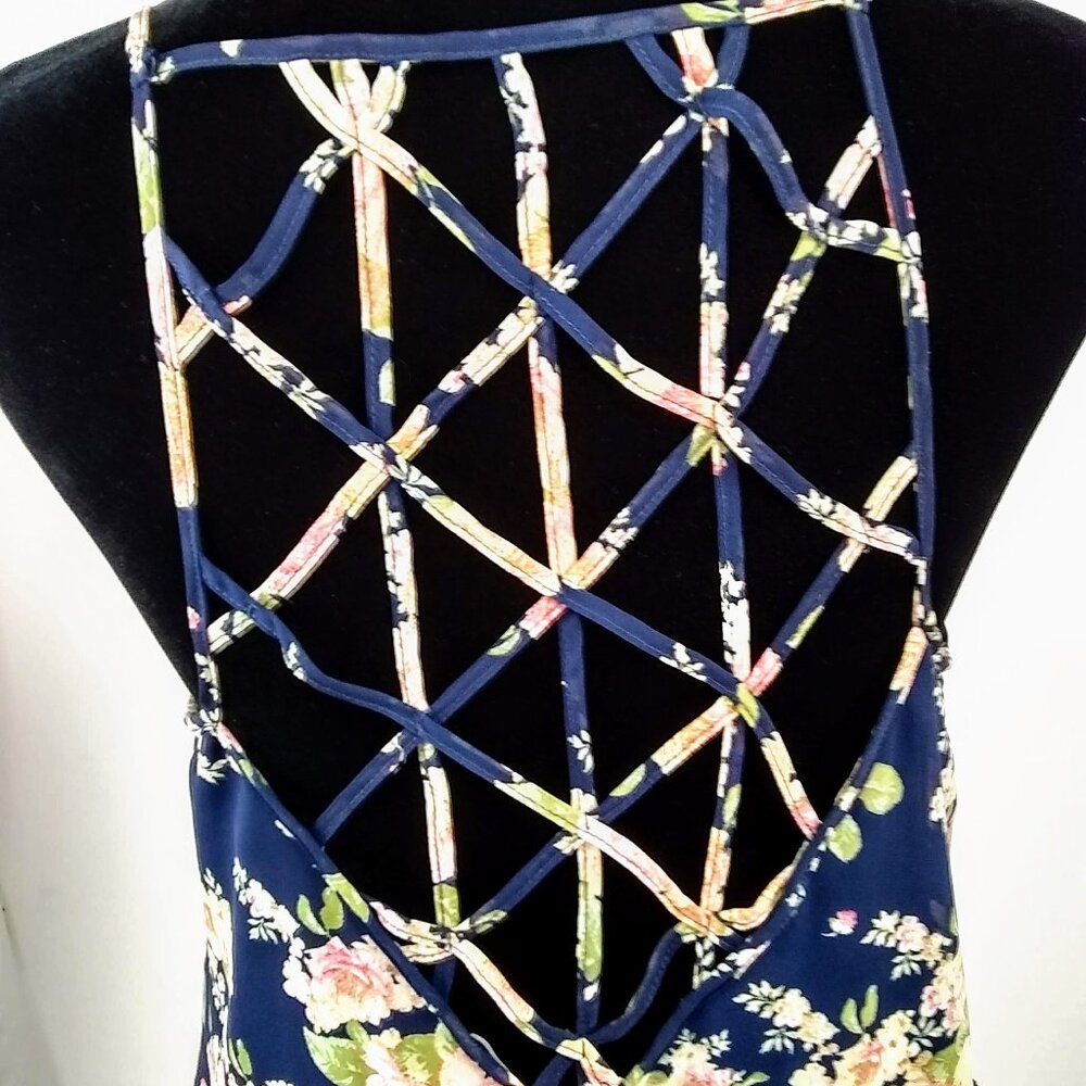 Rue21 Women's Lined Sundress with Caged Back Floral Dress Size Medium - Picture 3 of 7